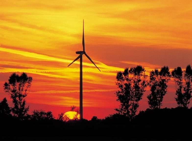 Estudio del impacto macroeconomico de las energias renovables en españa_4