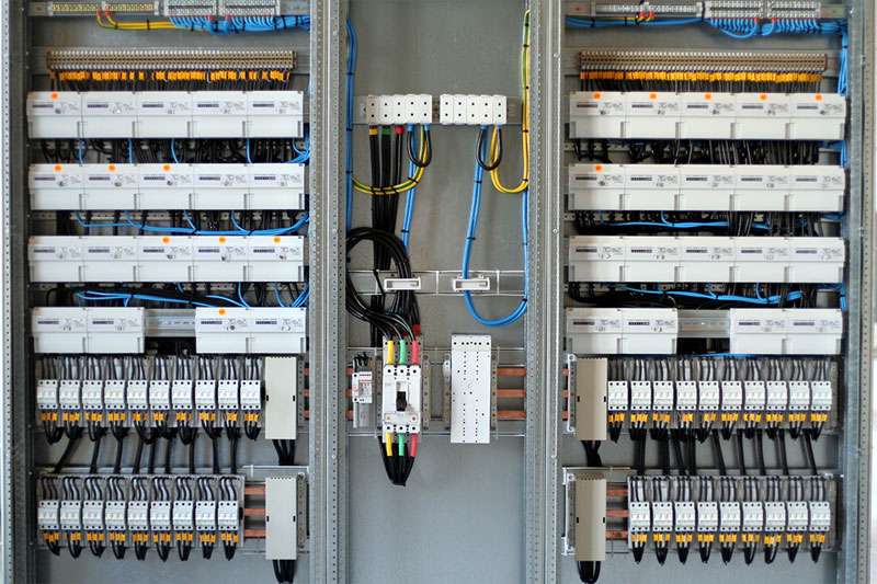 IMPROVEMENTS TO AN UNCONVENTIONAL PANEL-BOARD-2